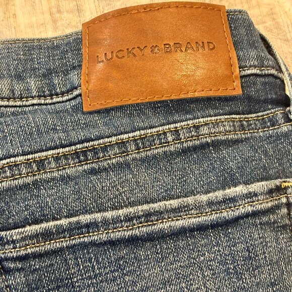 Lucky Brand Mid-Rise Sweet Boot Jeans Size 6/28 - Picture 6 of 7